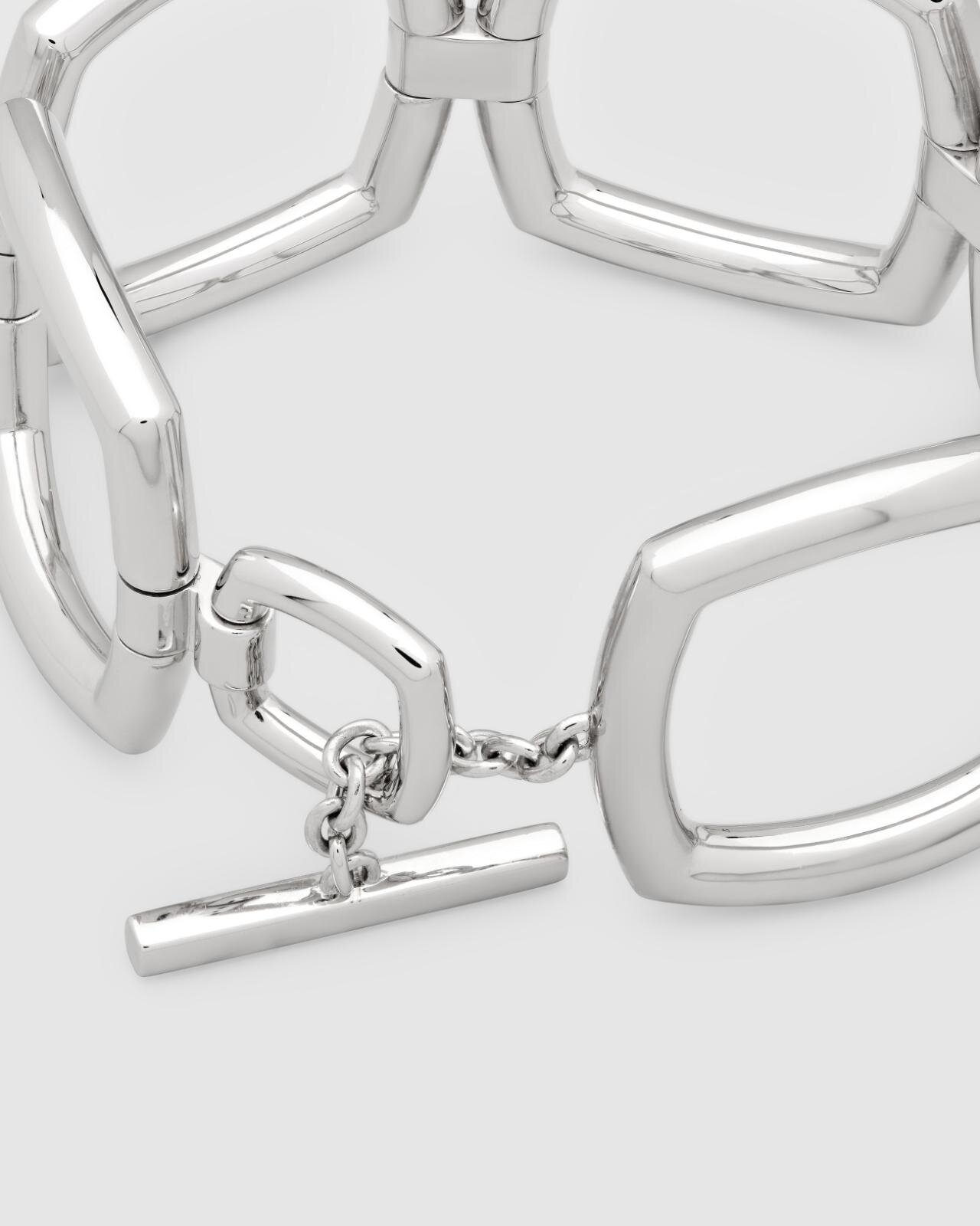 トムウッド“クッションシェイプ”のジュエリー、人工ダイヤ付きリングやイヤーカフ｜写真14