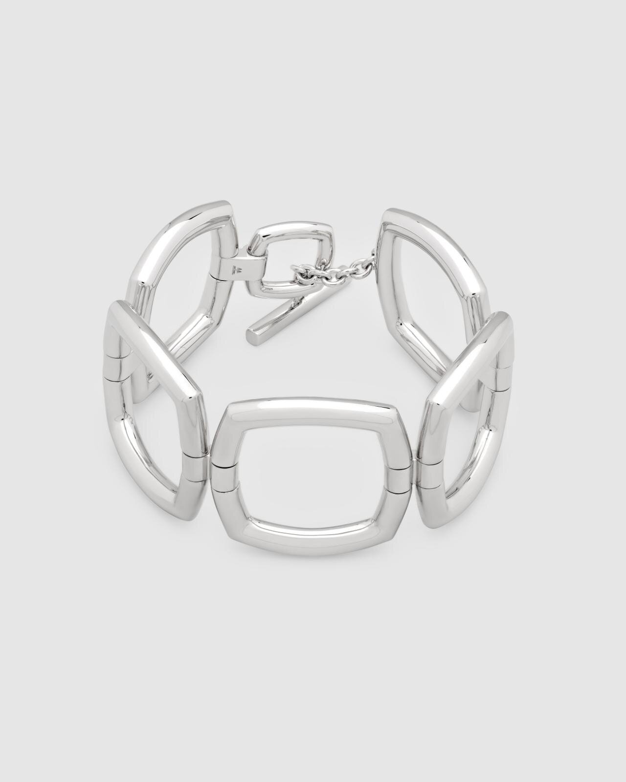 トムウッド“クッションシェイプ”のジュエリー、人工ダイヤ付きリングやイヤーカフ｜写真13