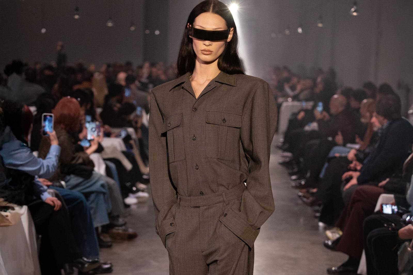 エムエム6 メゾン マルジェラ“クロコダイル型押し”「ジャパニーズ」バッグ、東京・大阪の限定ストアで