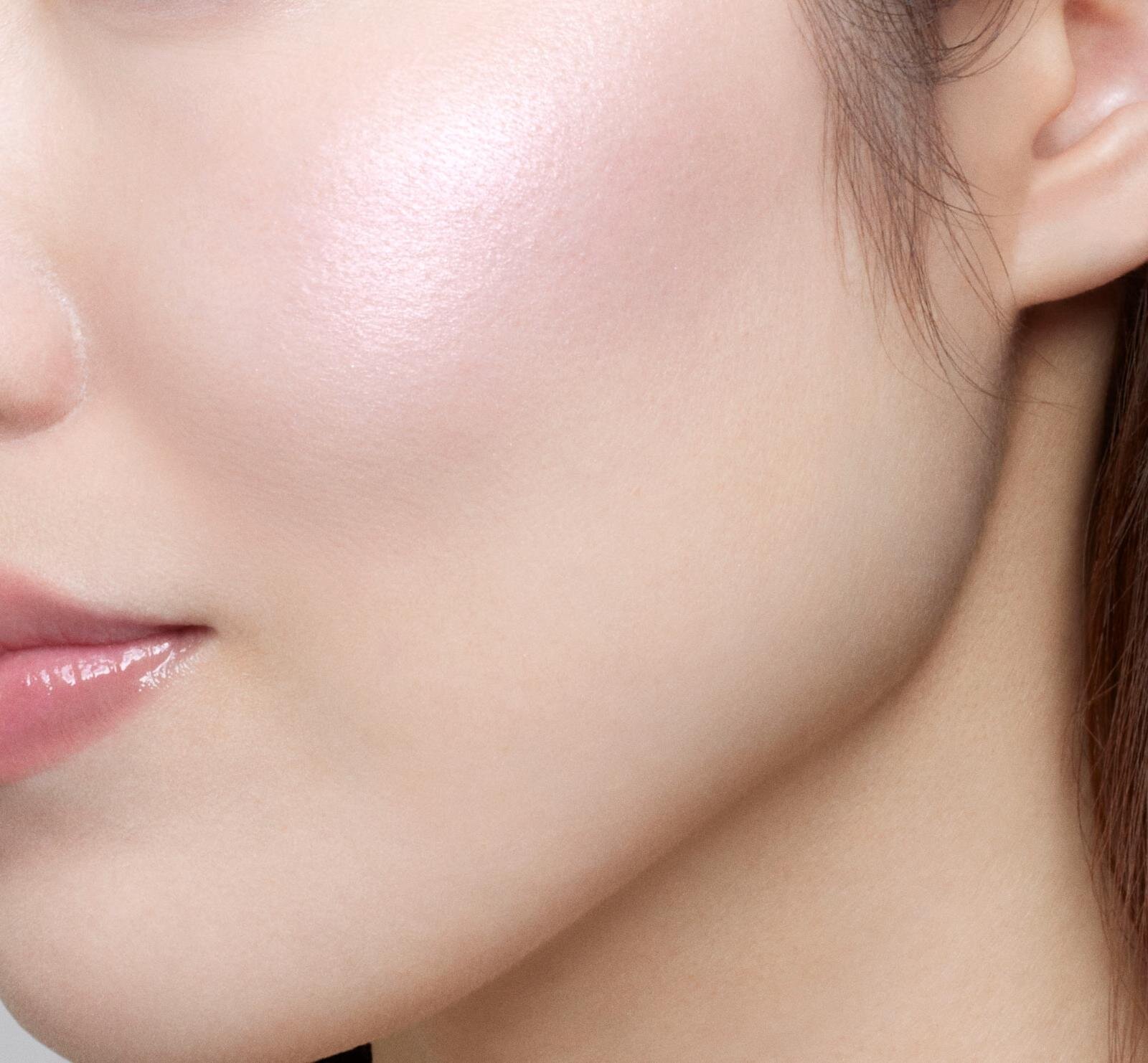 ヴィセ2025年冬コスメ、"花びら風”立体ツヤの新チークやベビー色リッププランパー｜写真16