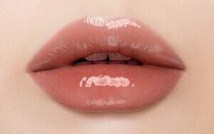 ヴィセ2025年冬コスメ、"花びら風”立体ツヤの新チークやベビー色リッププランパー｜写真23