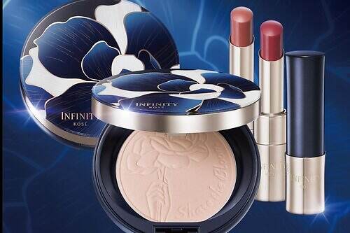 インフィニティ2025年冬コスメ、「バラ」テーマ“ローズ刻印”限定フェイスパウダー＆リップ