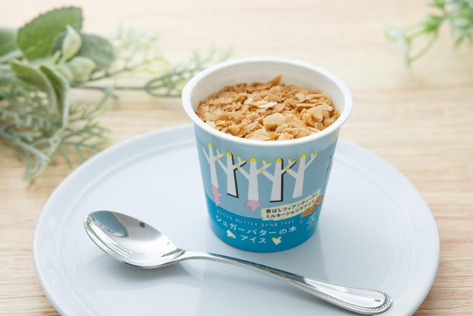 「シュガーバターの木アイス」354円 