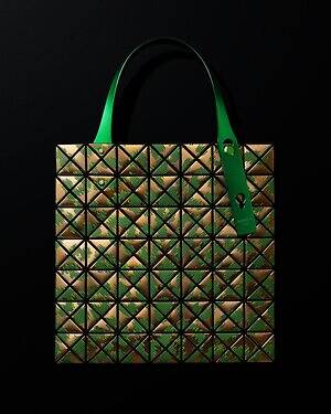 バオ バオ イッセイ ミヤケ“レオパード”柄バッグ、色と角度でヒョウの毛並みを表現｜写真15