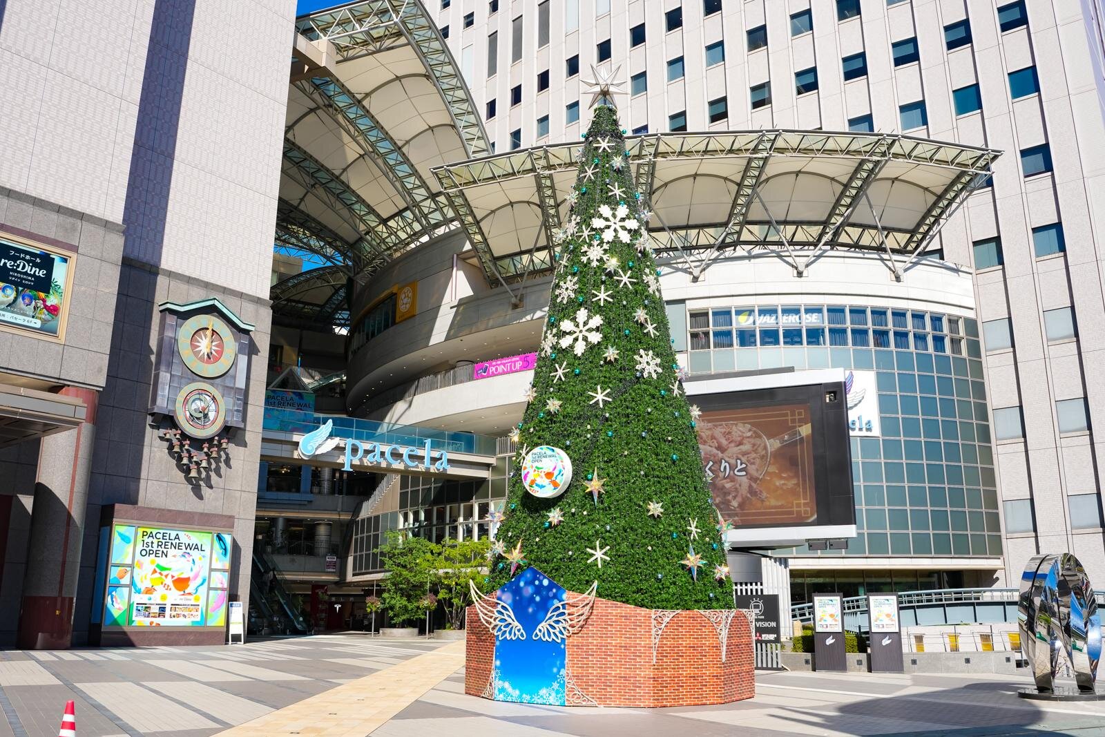 「広島もとまち水族館」空間演出による没入型アクアリウム、神秘のクラゲ水槽やチンアナゴスイーツ｜写真68