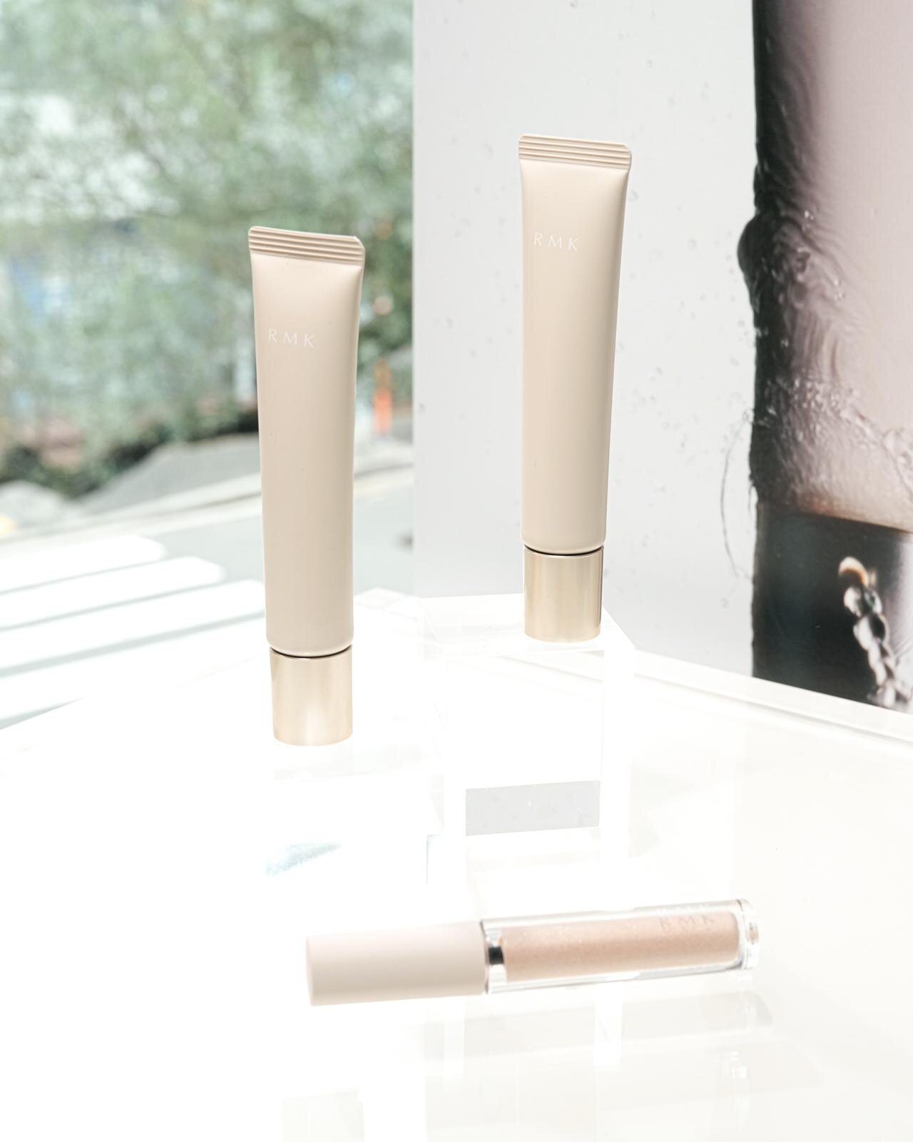 RMK2026年春コスメ“パック級のうるおい”ファンデが進化、新“濡れツヤ”ハイライターも｜写真9