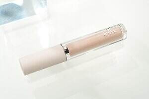 RMK2026年春コスメ“パック級のうるおい”ファンデが進化、新“濡れツヤ”ハイライターも｜写真10