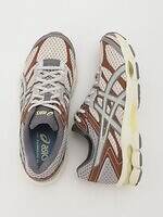 エミ(emmi), アシックス(ASICS) ゲルキュムラス 16｜写真6