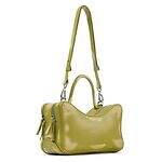 カンペールラボ初のバッグコレクション、“封筒型”＆うねりフォルムのハンドバッグ｜写真2