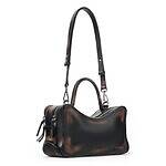 カンペールラボ初のバッグコレクション、“封筒型”＆うねりフォルムのハンドバッグ｜写真4