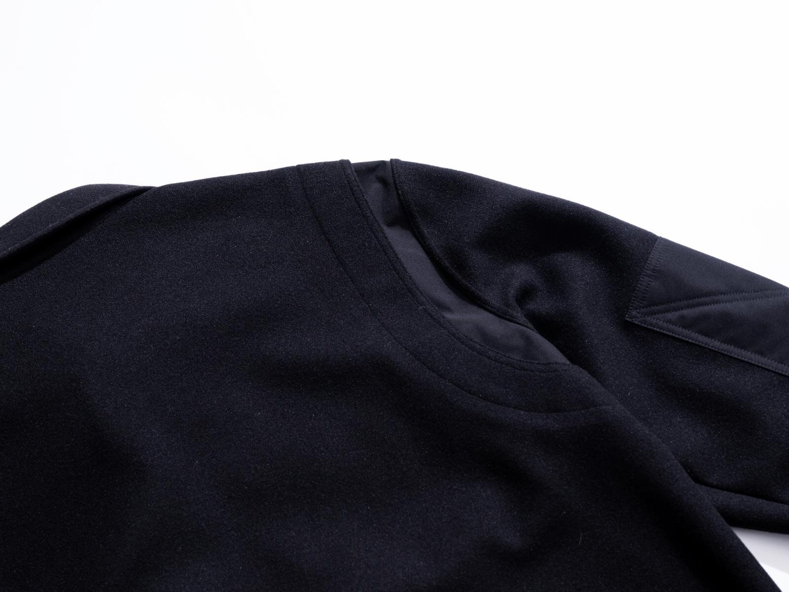 モンクレール グルノーブル×RHC ロンハーマン“オールブラック”シャツジャケット、ゴアテックス搭載｜写真2