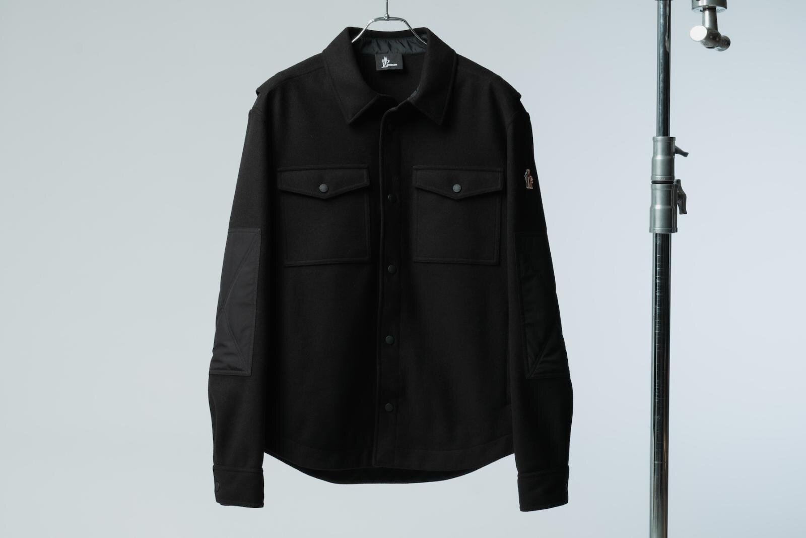 モンクレール グルノーブル×RHC ロンハーマン“オールブラック”シャツジャケット、ゴアテックス搭載