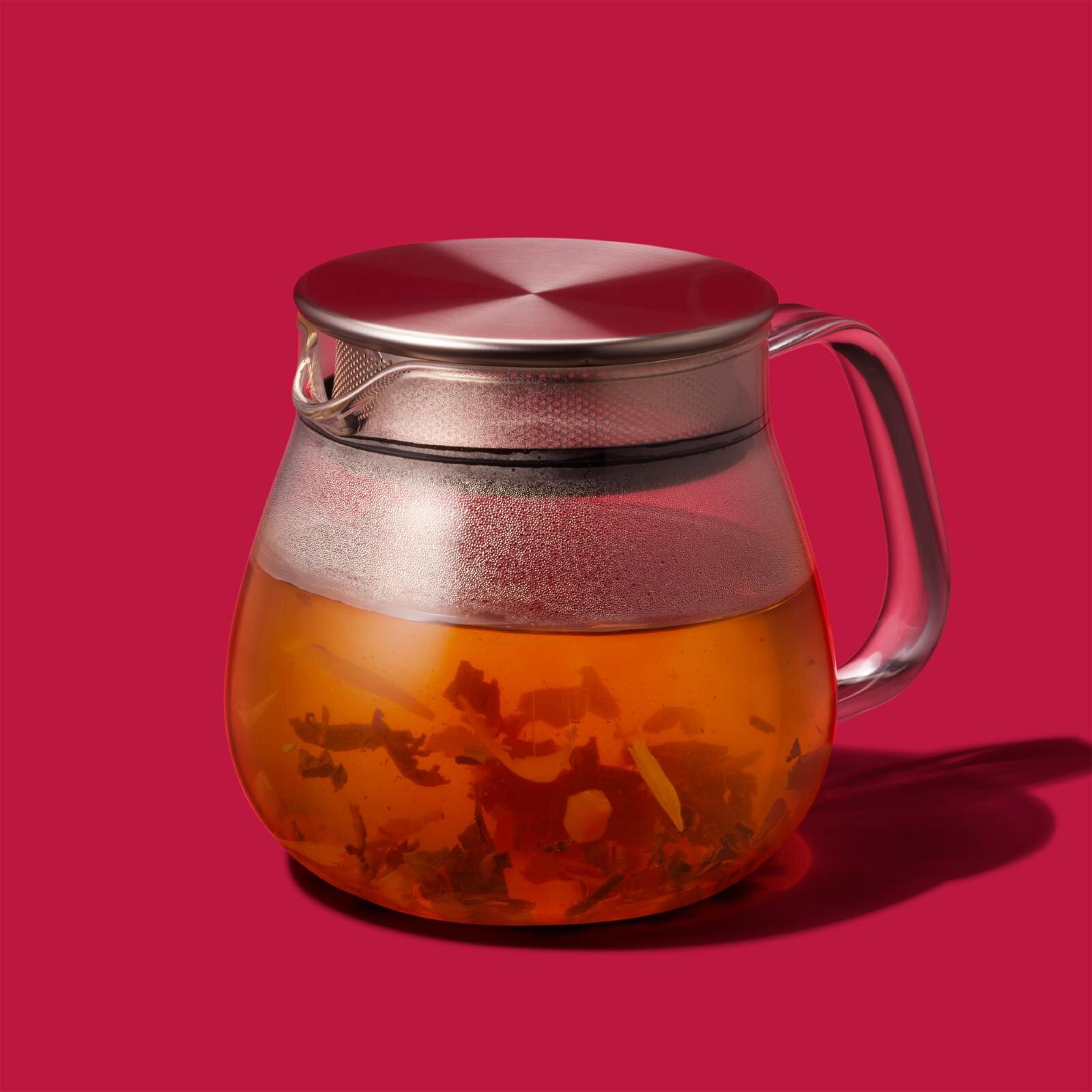 「ジョイフルメドレー/ティーポット」持ち帰り 628円 / 店内利用 640円 ※トールサイズのみ