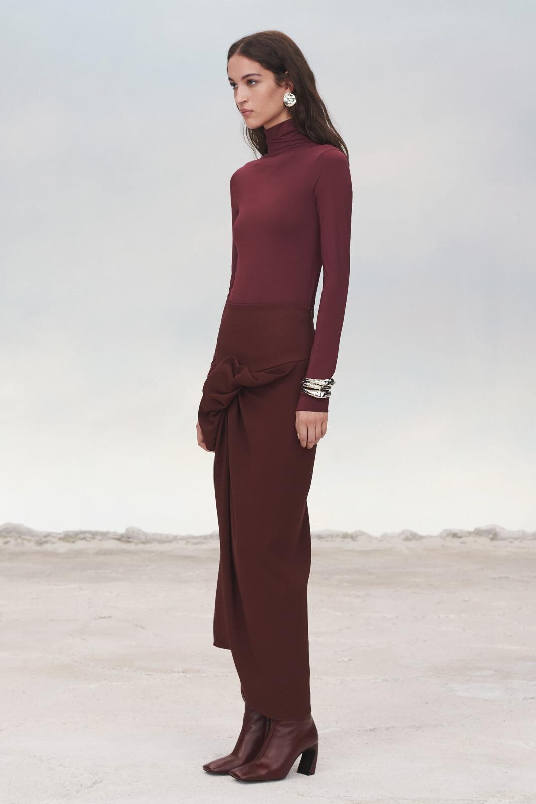 ザラ ストゥディオ コレクション 2024-25年秋冬｜female スカート