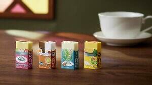 消すと「レトロ喫茶メニュー」が現れる消しゴム、昔懐かしのプリンやオムライスなど｜写真1