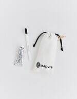 マービス25年クリスマスコフレ、ふわふわポーチ＆コンパクトミラー付き歯磨き粉ギフトセット｜写真2