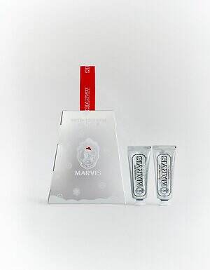 マービス25年クリスマスコフレ、ふわふわポーチ＆コンパクトミラー付き歯磨き粉ギフトセット｜写真3