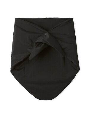 エミ×ミズノ、オールブラックのメッシュスニーカー＆“ダウンより暖かい”中綿ジャケット｜写真8