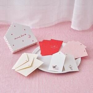 フェアリーケーキフェア25年クリスマス、猫モチーフのクッキー缶や“祝福を届ける”ドラジェ缶｜写真10