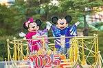 東京ディズニーリゾート2026年「お正月イベント」新年グリーティングパレードや花火、限定グッズも｜写真2