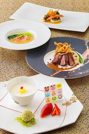 東京ディズニーリゾート2026年「お正月イベント」新年グリーティングパレードや花火、限定グッズも｜写真6