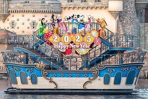 東京ディズニーリゾート2026年「お正月イベント」新年グリーティングパレードや花火、限定グッズも｜写真3