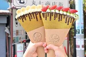 抹茶クレープ専門店「クレープとエスプレッソと」鎌倉に、チョコとけろる抹茶クレープ＆限定しらす