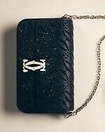 カルティエ“パンテールの斑点”ビーズ刺繍のミニチェーンバッグ、ラメ糸で爪を描くバッグも｜写真12