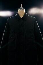 コム デ ギャルソン・オム × ゴールドウインのダウンジャケット、悪天候でもあたたかく快適な着心地｜写真2