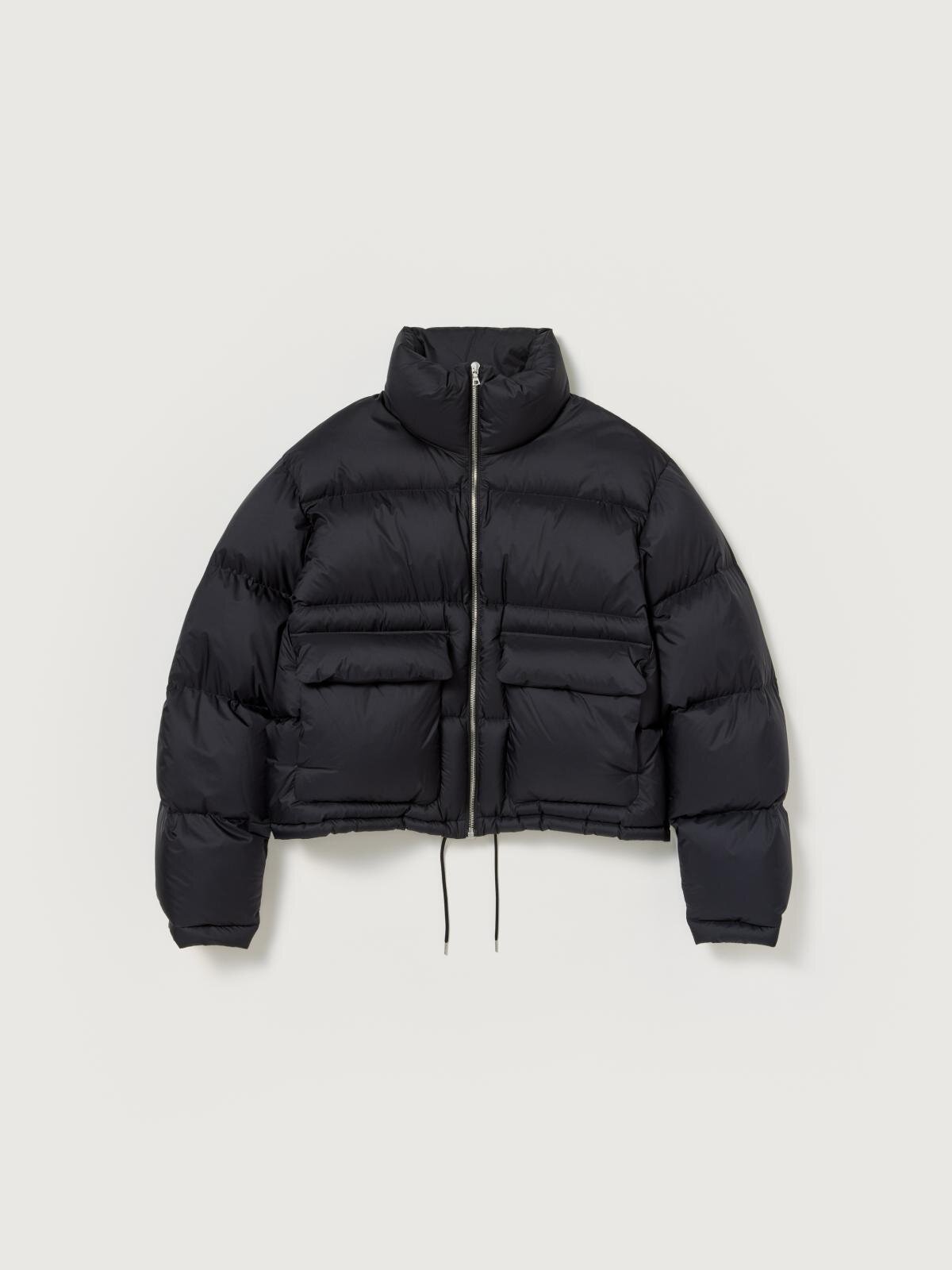 オーラリー25年秋冬ウィメンズアウター、柔らかウールのステンカラーコート＆新色ダウンジャケット｜写真8