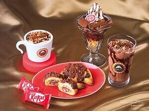 サンマルクカフェ「キットカット」コラボ、丸ごとキットカット乗せチョコクロ＆“チョコ尽くし”パフェ｜写真1