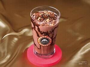 サンマルクカフェ「キットカット」コラボ、丸ごとキットカット乗せチョコクロ＆“チョコ尽くし”パフェ｜写真4