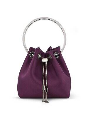 ジミー チュウ“まるで宝石”クリスタル付きサテンパンプス＆バッグ、花型ジュエリーも｜写真1