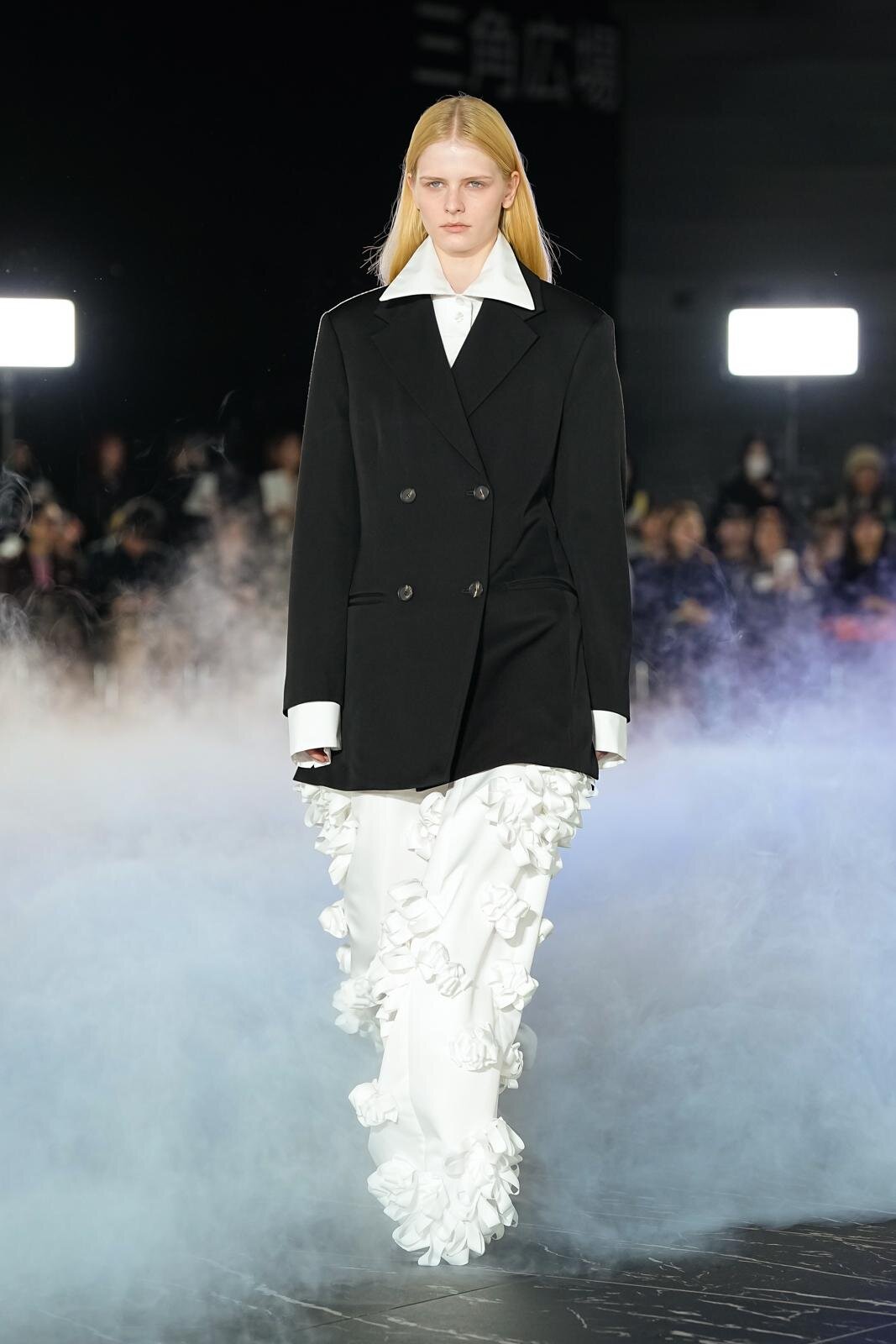 エンフォルド(ENFÖLD) 2026年春夏ウィメンズコレクション  - 写真3