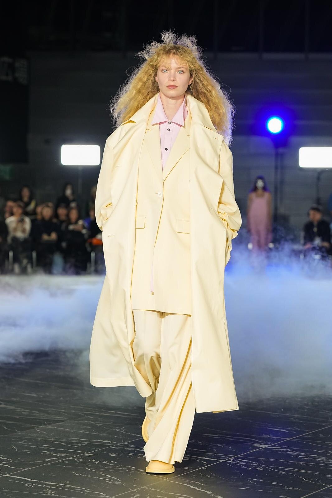 エンフォルド 2026年春夏コレクション - “理想の惑星”で共鳴する未知｜写真23