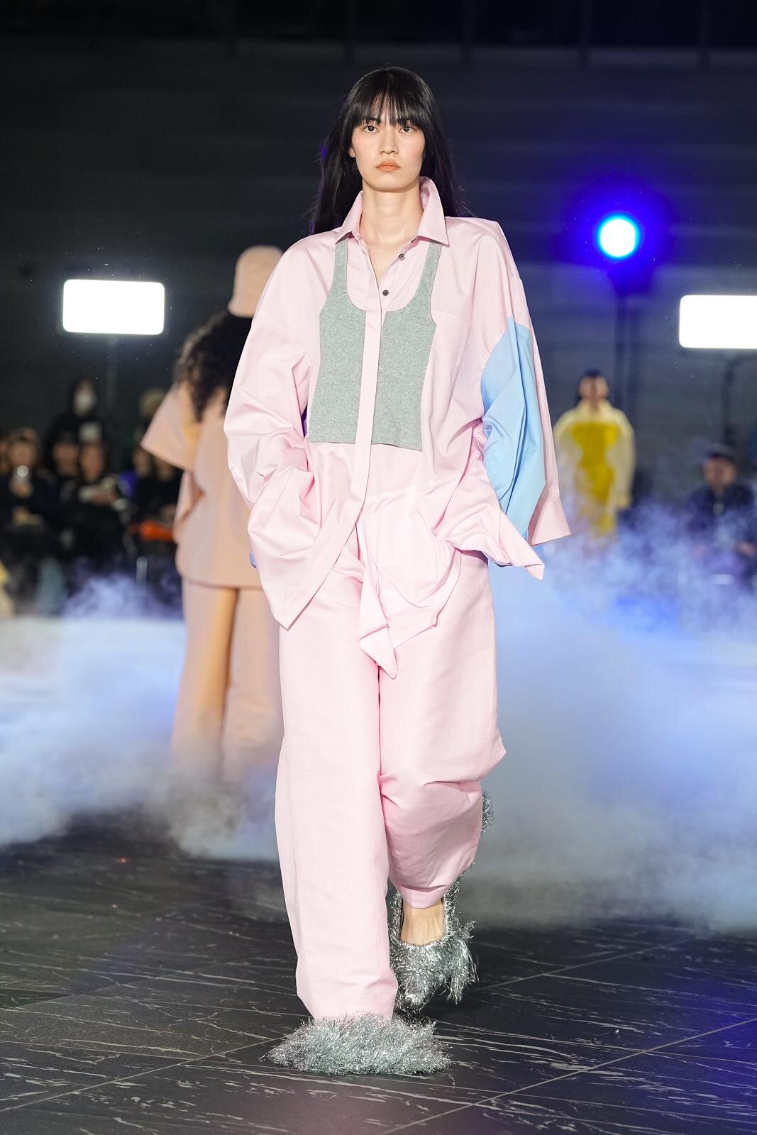 エンフォルド 2026年春夏コレクション - “理想の惑星”で共鳴する未知｜写真25