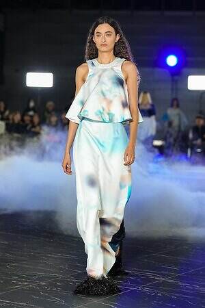 エンフォルド 2026年春夏コレクション - “理想の惑星”で共鳴する未知｜写真37