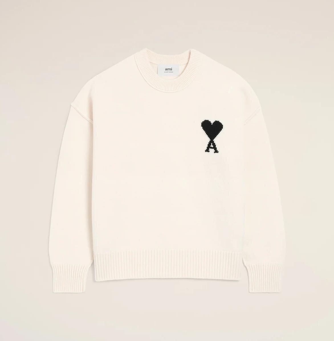 アミ パリス“パステルブルー＆ピンク”のハートロゴ入りマフラー、ふんわりアルパカニットも｜写真10