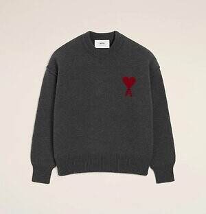 アミ パリス“パステルブルー＆ピンク”のハートロゴ入りマフラー、ふんわりアルパカニットも｜写真7