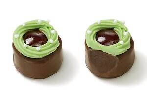 ルル メリー25年クリスマス、フラワー型焼き菓子＆ショコラサブレのスイーツ缶やリース風ショコラ｜写真3