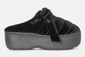 スブ“ふわふわファー”＆ベルベットリボン付き厚底サンダル、ルシェルブルー×アンナ チョイ