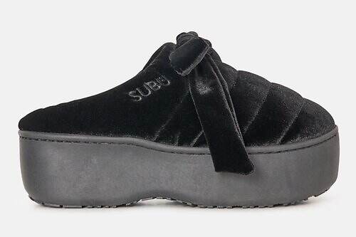 スブ“ふわふわファー”＆ベルベットリボン付き厚底サンダル、ルシェルブルー×アンナ チョイ