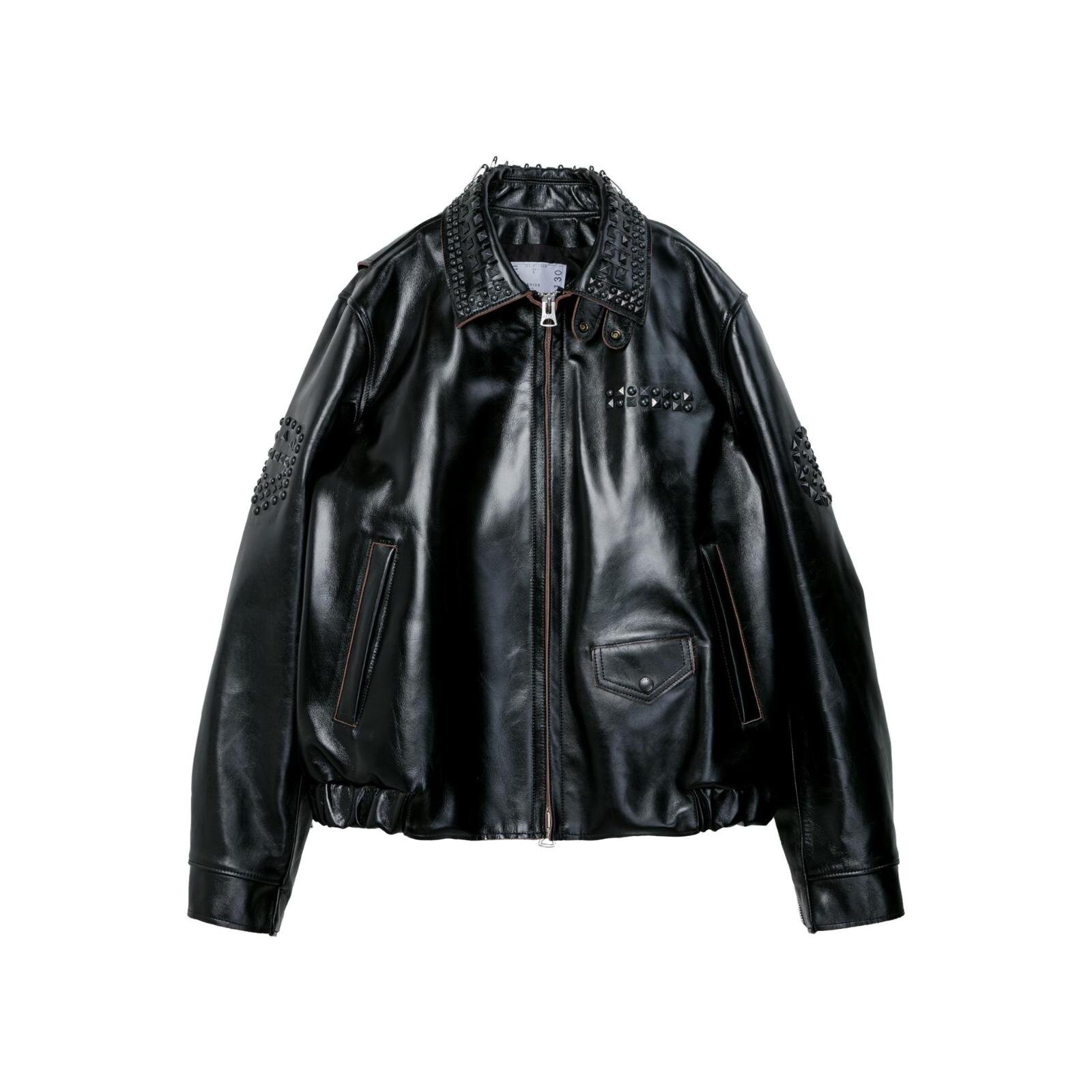 sacaiのクリスマス、スタッズ光るレザージャケットやカラフル生地を編み込んだクロシェバッグ｜写真31