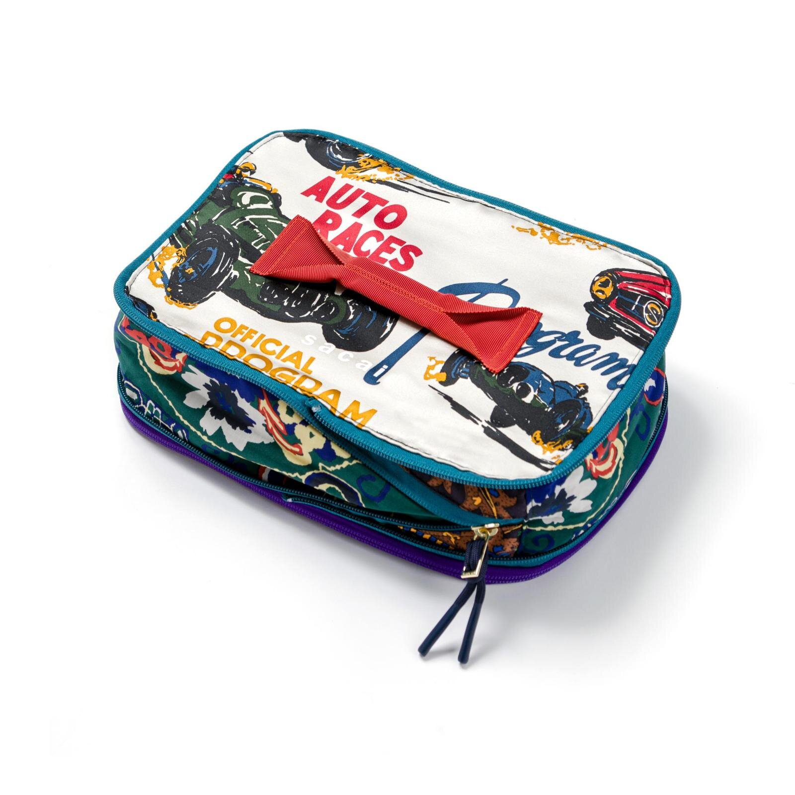 sacaiのクリスマス、スタッズ光るレザージャケットやカラフル生地を編み込んだクロシェバッグ｜写真20