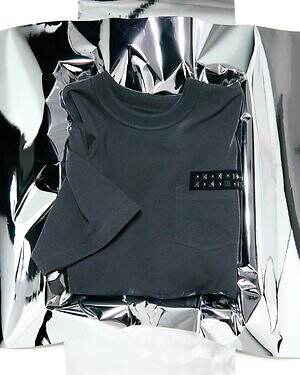 sacaiのクリスマス、スタッズ光るレザージャケットやカラフル生地を編み込んだクロシェバッグ｜写真5