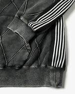 ニードルズ×ノーマリズム テキスタイル、“バタフライ”マークのバーシティジャケット＆チャイナシャツ｜写真3