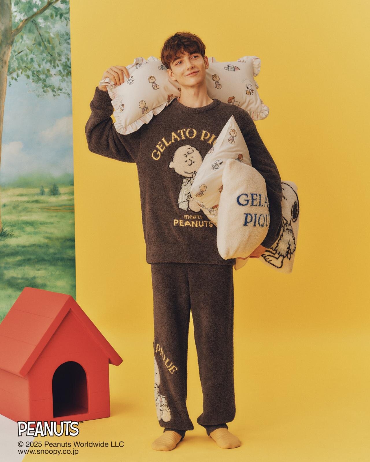 ジェラート ピケ「ピーナッツ」ルームウェア、“おやすみ前”スヌーピーを描くパジャマやスウェット｜写真23