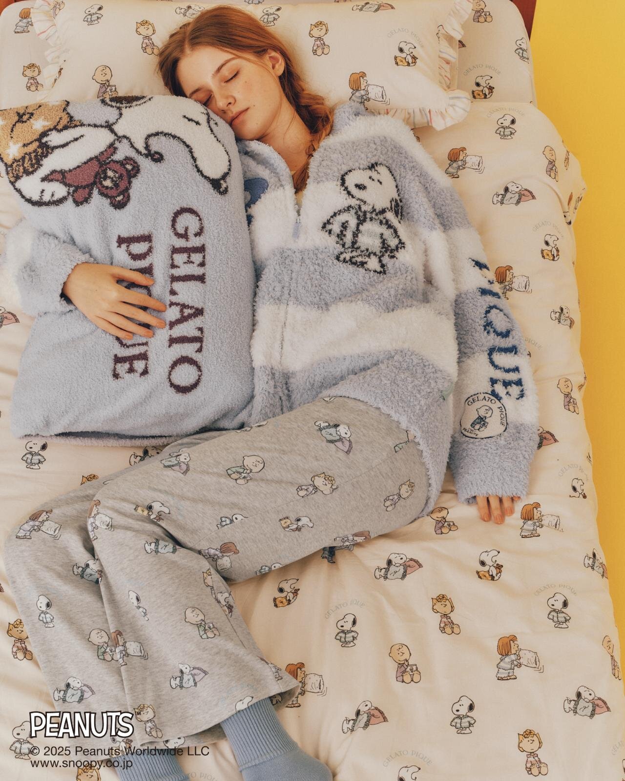 ジェラート ピケ「ピーナッツ」ルームウェア、“おやすみ前”スヌーピーを描くパジャマやスウェット｜写真20