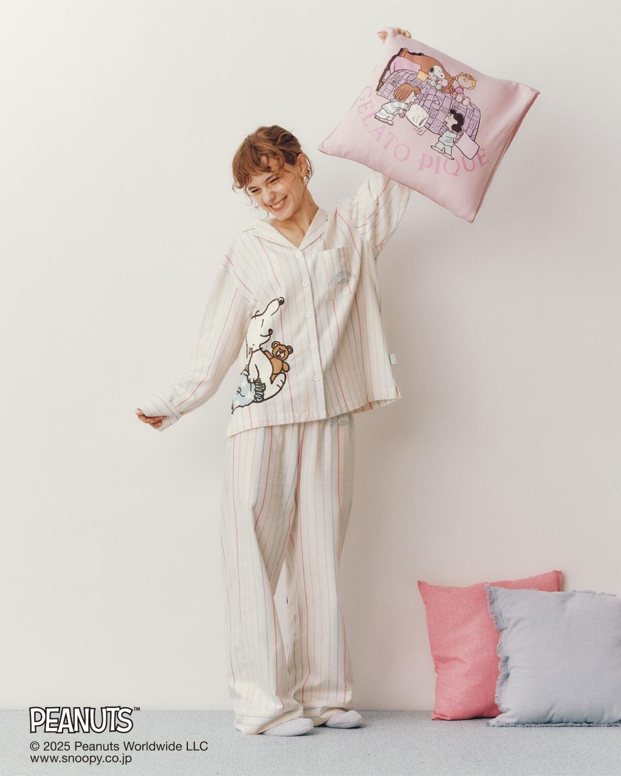 ジェラート ピケ「ピーナッツ」ルームウェア、“おやすみ前”スヌーピーを描くパジャマやスウェット｜写真22