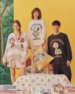 ジェラート ピケ「ピーナッツ」ルームウェア、“おやすみ前”スヌーピーを描くパジャマやスウェット｜写真7